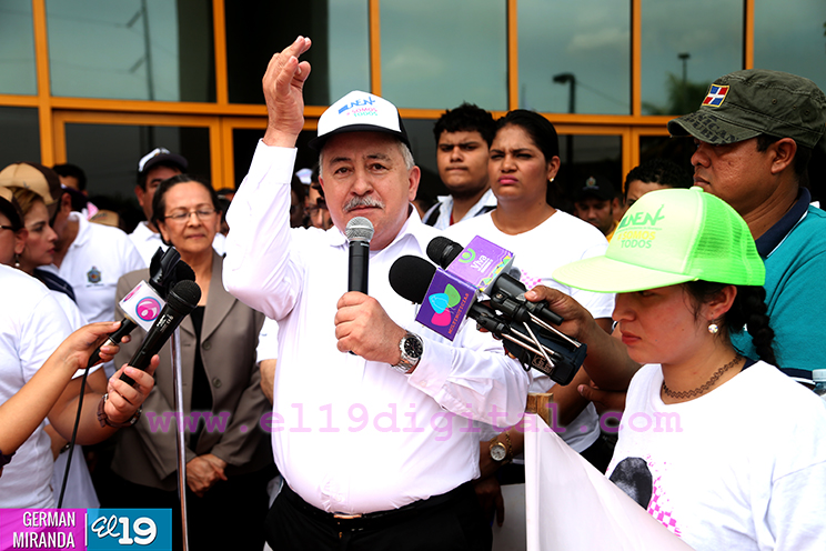 Conmemoran 17 aniversario de la ca&iacute;da de Roberto Gonz&aacute;lez